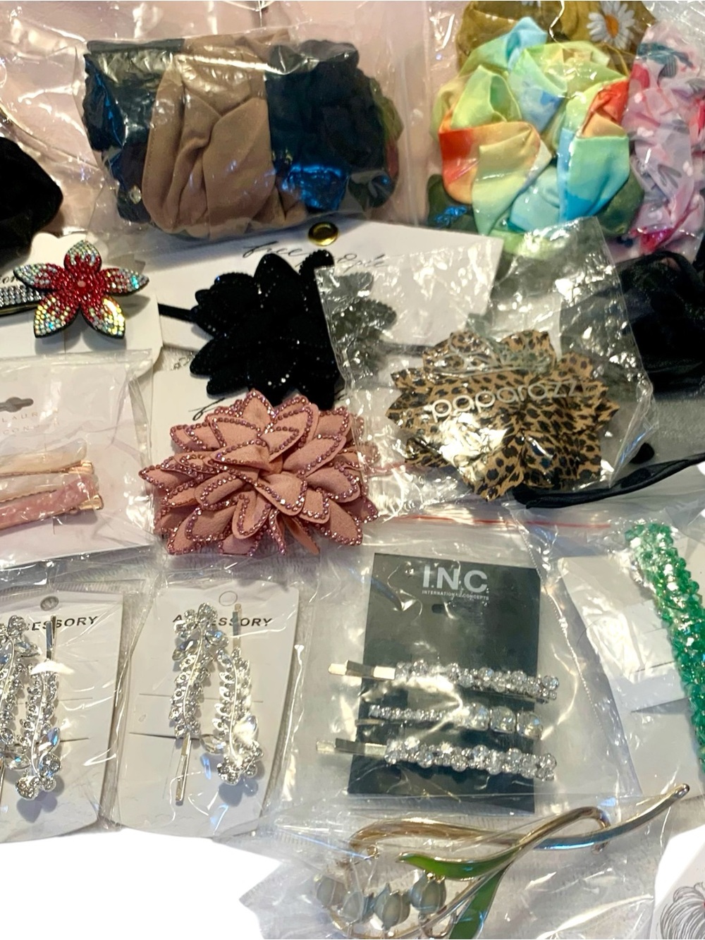 40+ piece hair accessory bundle with Pink Pouch Mixed Colors NWT & handmade - Picture 6 of 14